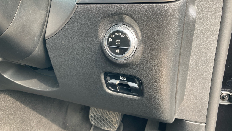 Mercedes-Benz C-Class C220d Sport 4dr 9G-Tronic Diesel Saloon